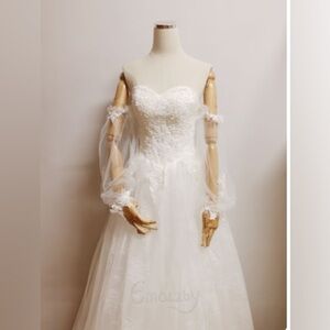 Elegant White Lace Bridal Gown